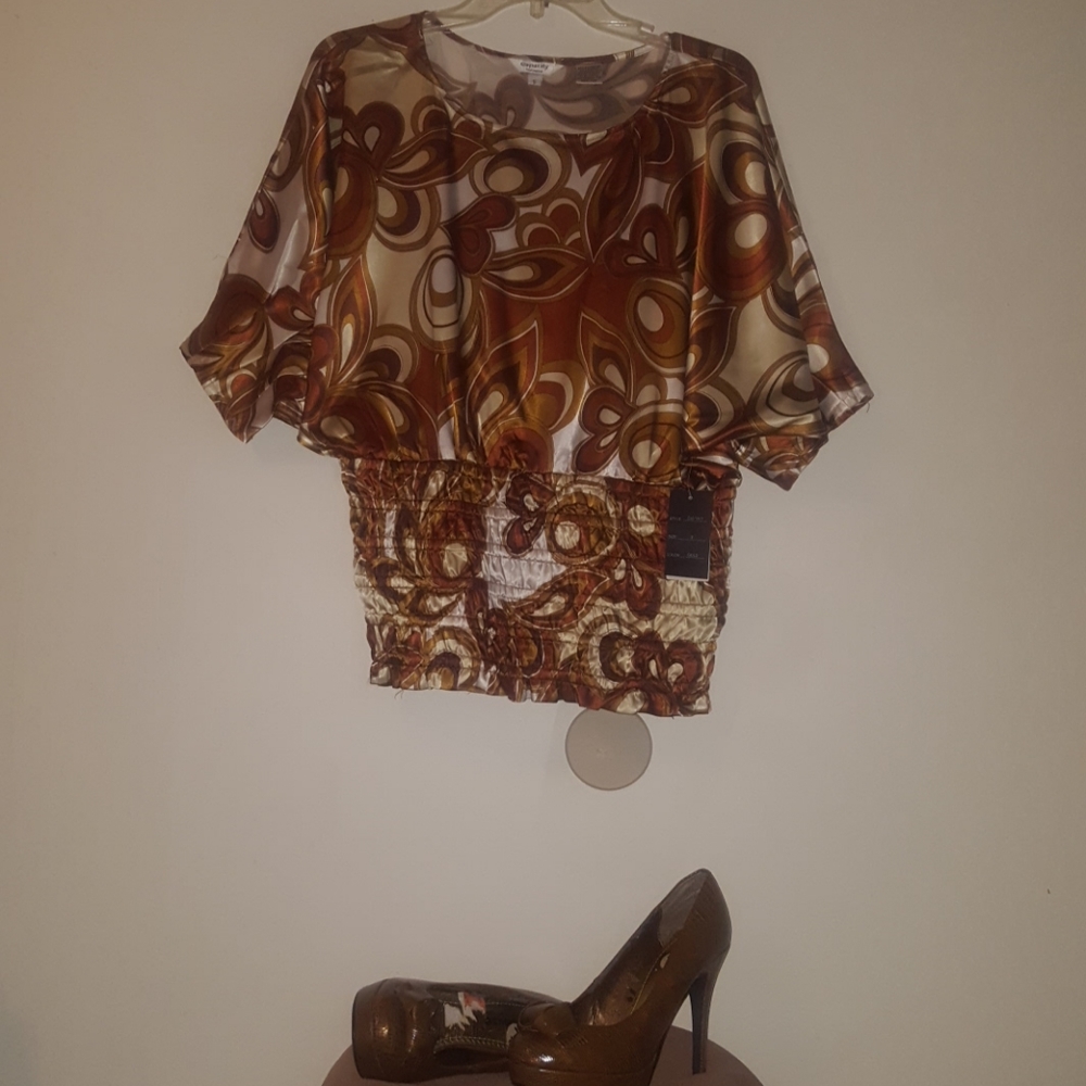 Capacity Unlimited blouse